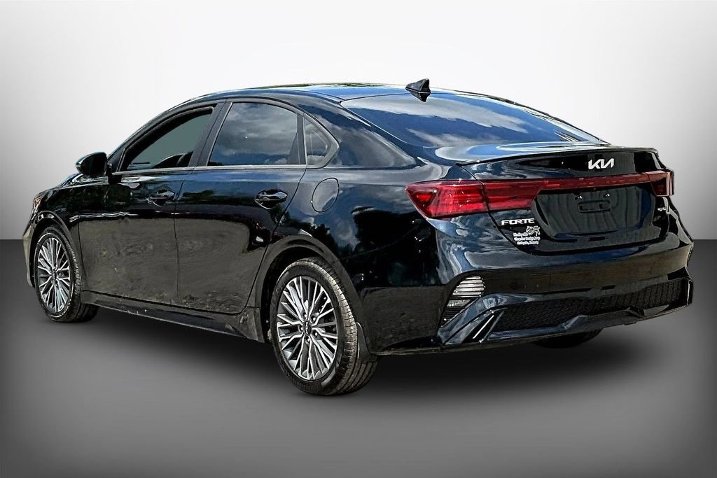 Used 2023 Kia Forte GT-Line w/ GT-Line Premium Package FWD image 4