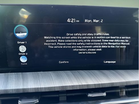 Used 2024 Kia Telluride SX w/ Towing Package image 34