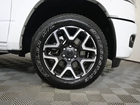 Used 2025 RAM 1500 Laramie w/ Sport Appearance Package AWD/4WD image 12