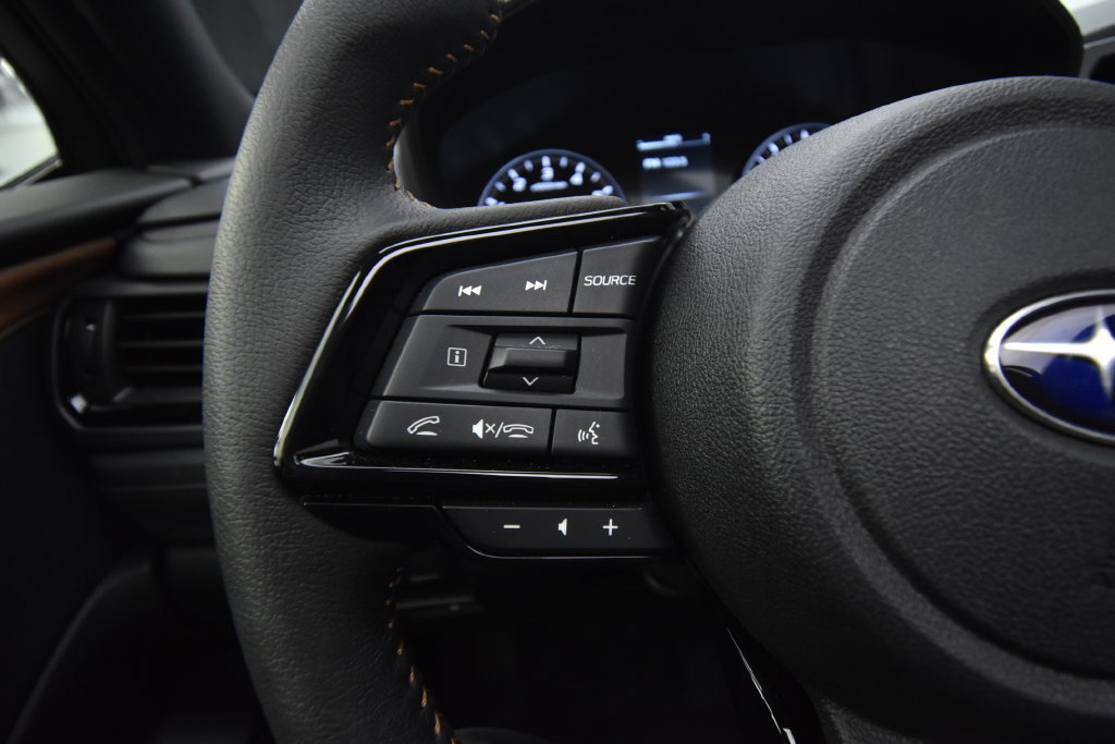Used 2025 Subaru Forester Touring AWD/4WD image 30