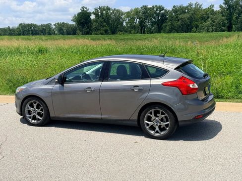 Used 2014 Ford Focus SE w/ Equipment Group 201A FWD image 14