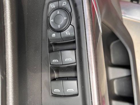 Used 2019 Chevrolet Silverado 1500 LTZ w/ LTZ Premium Package AWD/4WD image 22