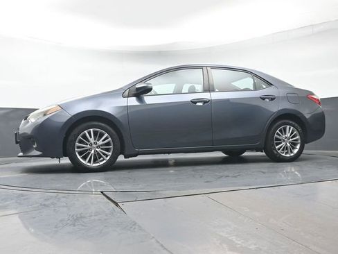 Used 2015 Toyota Corolla LE Premium image 31
