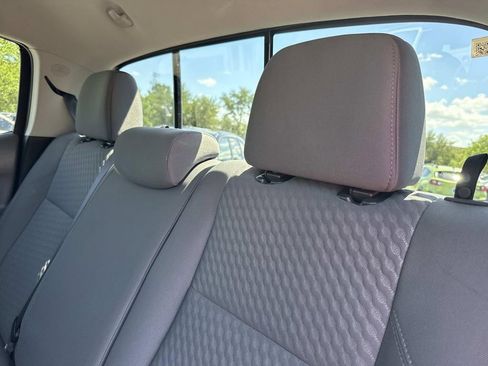 Used 2022 Toyota Tacoma SR5 w/ Technology Package RWD image 17