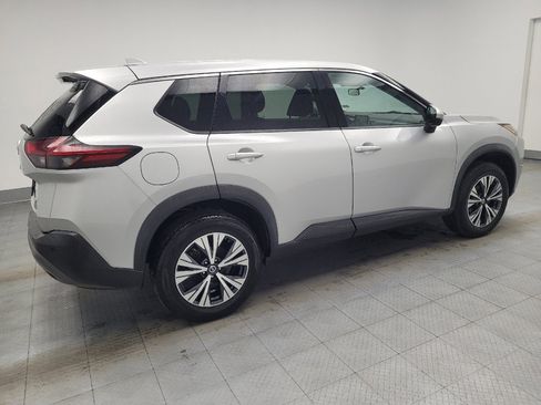 Used 2021 Nissan Rogue SV image 10