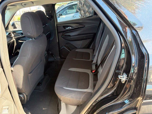 Used 2025 Chevrolet TrailBlazer LT FWD image 12