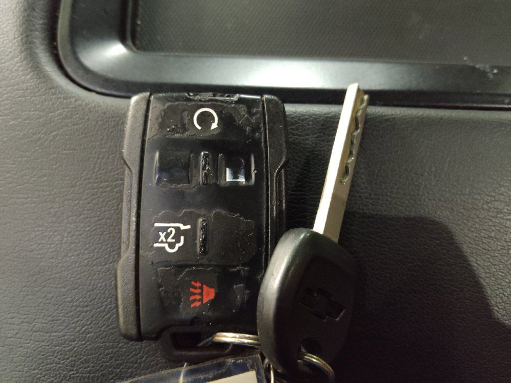Used 2020 Chevrolet Tahoe LS w/ Enhanced Driver Alert Package RWD image 32