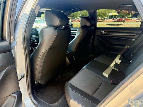 Used 2020 Honda Accord Sport image 10