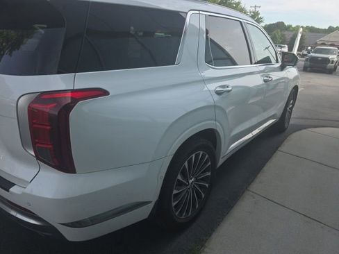 Used 2023 Hyundai Palisade Calligraphy w/ Cargo Package FWD image 14