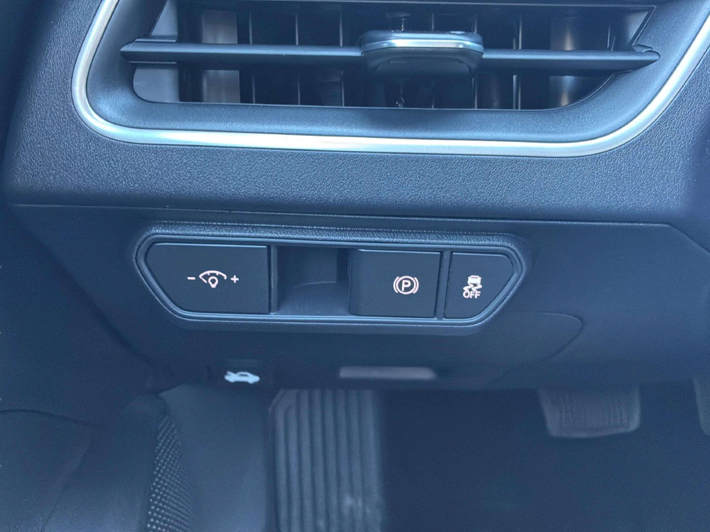 Used 2026 Kia K4 FWD image 20