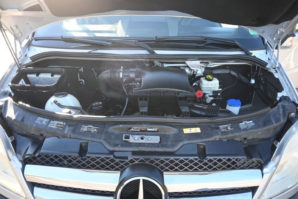 Used 2013 Mercedes-Benz Sprinter 2500 image 59