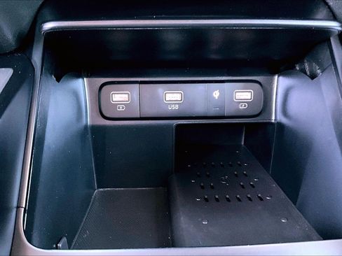 Used 2022 Kia Sorento EX w/ Panoramic Sunroof Package image 17