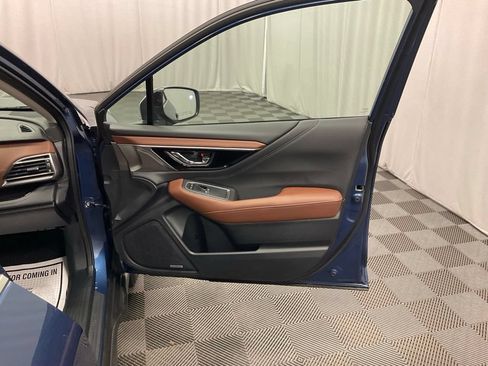 Used 2022 Subaru Outback Touring XT AWD/4WD image 29