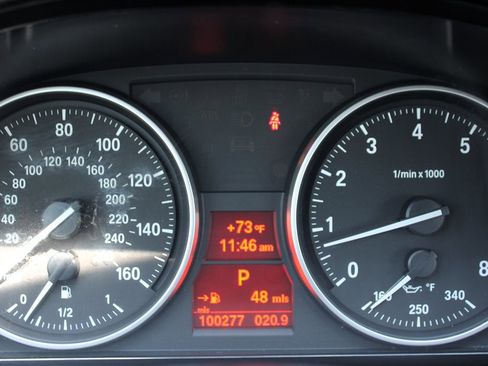 Used 2013 BMW 335i Coupe image 17