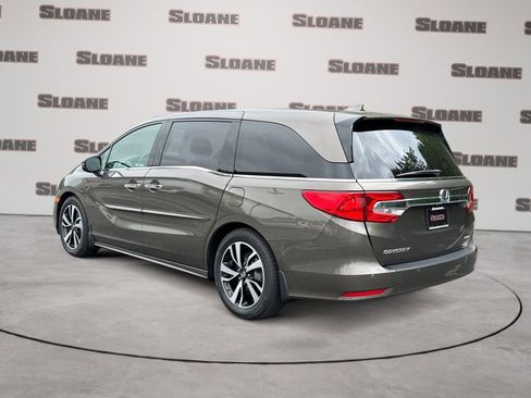 Used 2019 Honda Odyssey Elite image 3