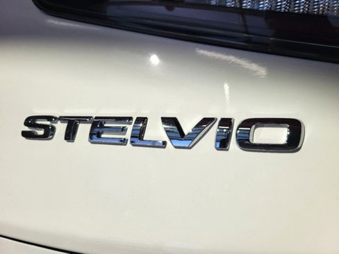 New 2025 Alfa Romeo Stelvio Sprint AWD/4WD image 12