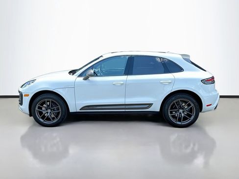 Certified 2026 Porsche Macan AWD/4WD image 2