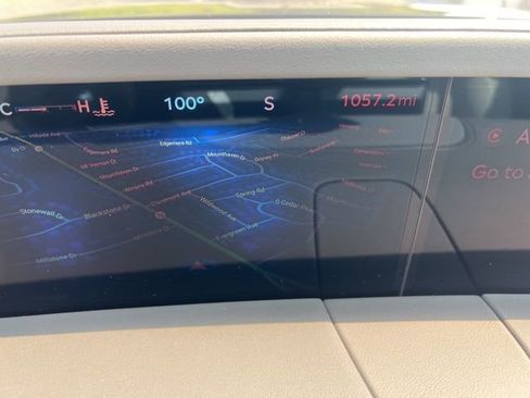 Used 2025 Lincoln Nautilus Reserve image 16