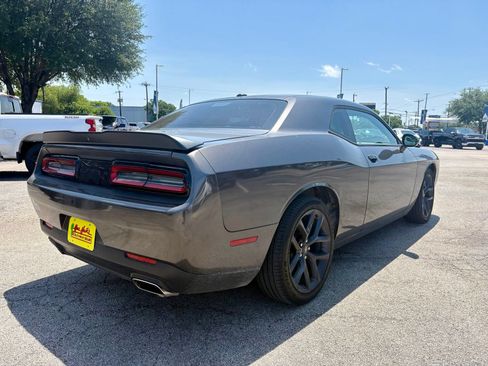 Used 2020 Dodge Challenger SXT w/ Blacktop Package RWD image 3