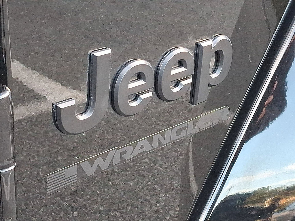 Used 2026 Jeep Wrangler Unlimited Sahara AWD/4WD image 30