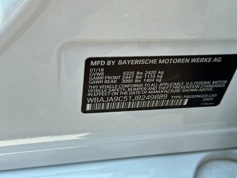 Used 2018 BMW 530e RWD image 34