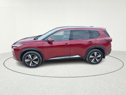 Used 2021 Nissan Rogue Platinum FWD image 3