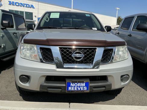 Used 2018 Nissan Frontier SV RWD image 8