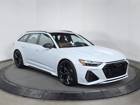 Used 2025 Audi RS 6 performance image 9