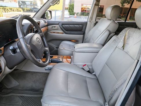 Used 1998 Toyota Land Cruiser image 24