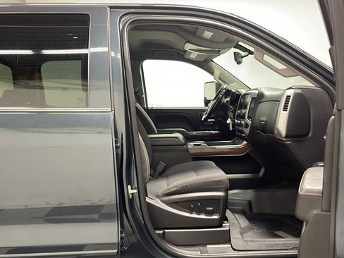 Used 2017 GMC Sierra 2500 SLE w/ HD SLE Preferred Plus Package AWD/4WD image 20