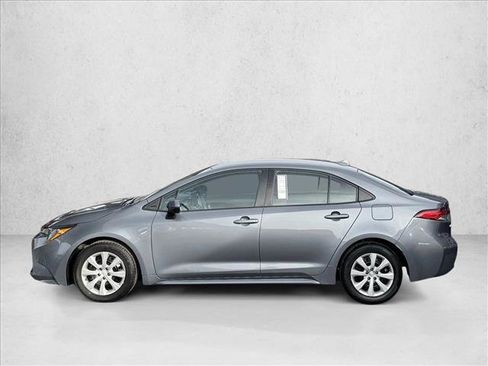 Used 2024 Toyota Corolla LE image 4