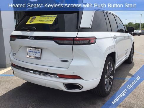 Used 2024 Jeep Grand Cherokee Overland w/ Luxury Tech Group IV AWD/4WD image 8