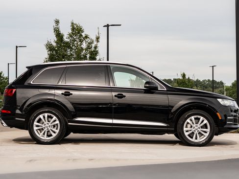 Used 2019 Audi Q7 3.0T Premium Plus w/ Premium Plus Package AWD/4WD image 3