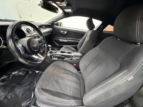 Used 2020 Ford Mustang GT RWD image 14