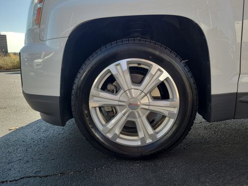 Used 2017 GMC Terrain SLE image 26