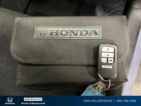 Used 2022 Honda Pilot Sport image 32
