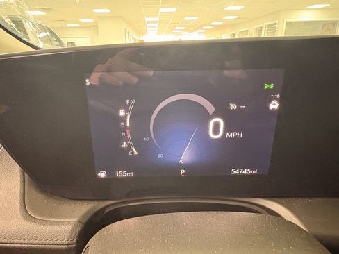 Used 2024 Buick Encore GX Sport Touring AWD/4WD image 18