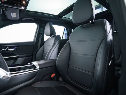 Certified 2025 Mercedes-Benz GLC 300 4MATIC image 5