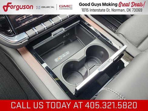 New 2026 GMC Yukon Denali w/ Denali Reserve Package AWD/4WD image 36