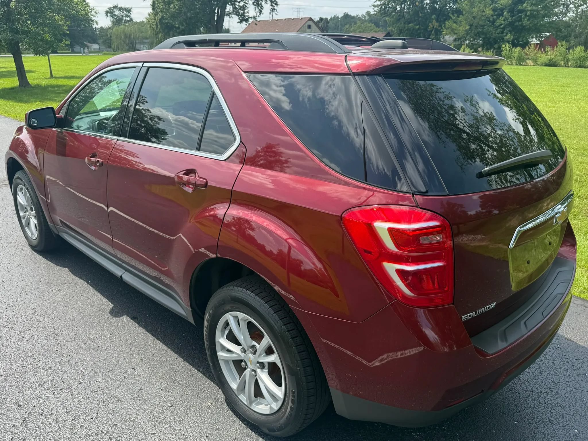 Used 2017 Chevrolet Equinox LT w/ Convenience Package FWD image 8