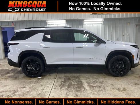 New 2026 Chevrolet Traverse RS w/ LPO, Floor Liner Package image 1