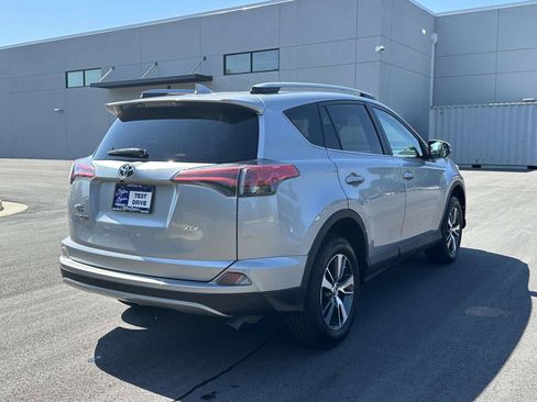 Used 2017 Toyota RAV4 XLE FWD image 28