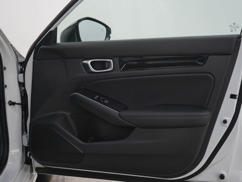 Used 2026 Honda Civic Sport Touring image 9