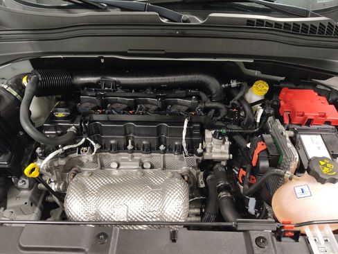 Used 2021 Jeep Renegade Latitude w/ Convenience Group image 30