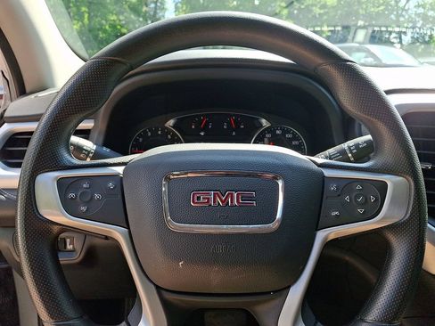 Used 2023 GMC Acadia SLE w/ Elevation Edition AWD/4WD image 19