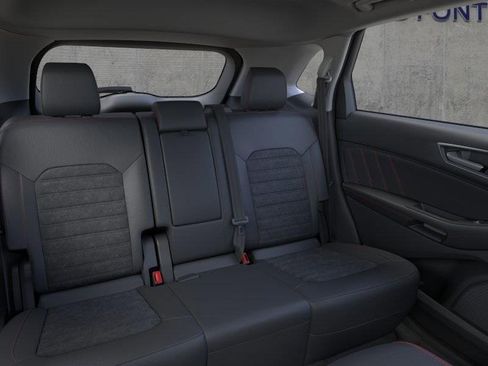 Used 2024 Ford Edge ST-Line image 11