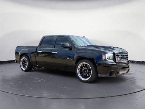 Used 2011 GMC Sierra 1500 Denali image 7