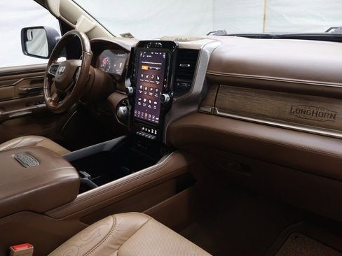 Used 2019 RAM 1500 Laramie Longhorn image 12