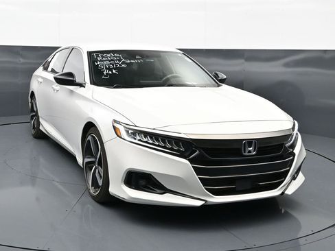 Used 2022 Honda Accord Sport image 1