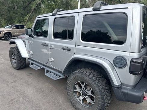 Used 2018 Jeep Wrangler Unlimited Rubicon AWD/4WD image 3